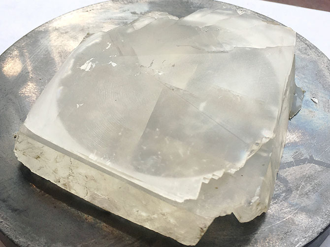加工實例：方解石冰洲石切割效果，金剛石線切割機(jī)加工效率每小時6萬毫米