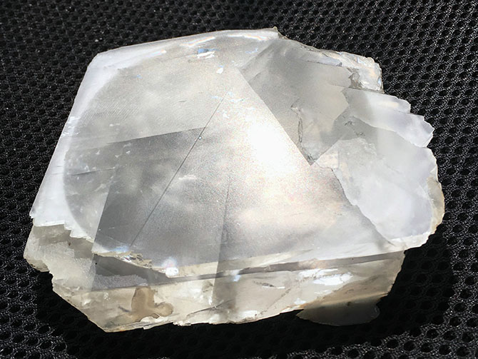 加工實例：方解石冰洲石切割效果，金剛石線切割機(jī)加工效率每小時6萬毫米