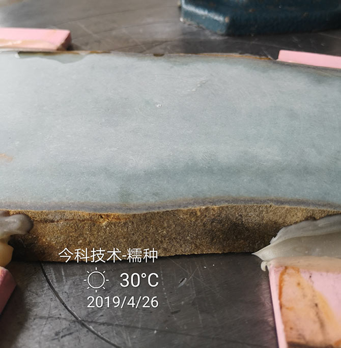 泰州今科金剛石線切割機(jī)加工實(shí)例：翡翠糯種切割效果