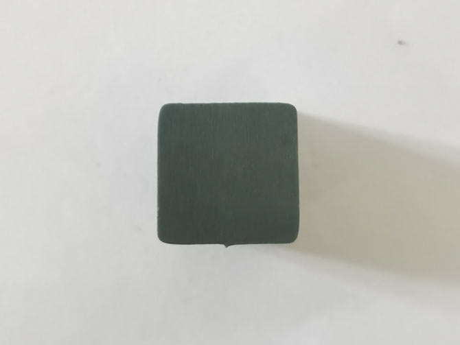 導(dǎo)電陶瓷用今科環(huán)形線切形機切割效果，切割速度0.3mm/s。
