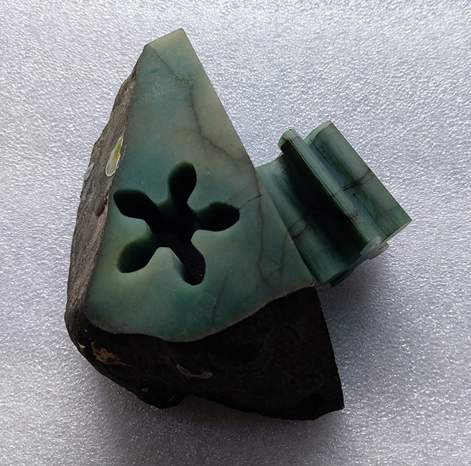 翡翠切樣，翡翠切割設備，翡翠線切割機，今科技術
