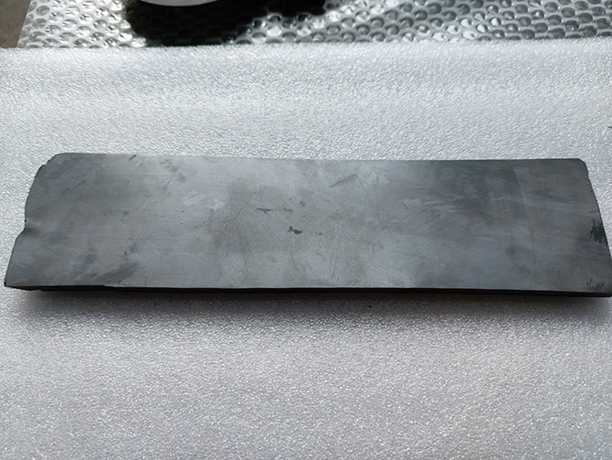 太陽能硅片切樣，太陽能硅片切割設(shè)備，太陽能硅片切割機(jī)，今科技術(shù)